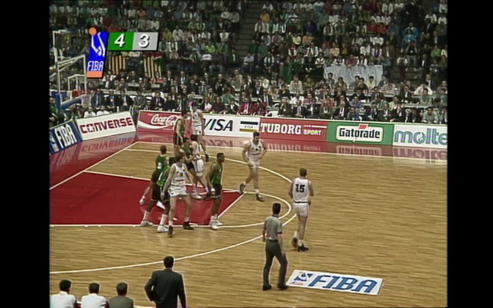 受伤的彭啸进入战上海U20的替补席，此前球员遭遇韧带损伤（韧带受伤在身，彭啸进入对阵上海U20的替补名单）