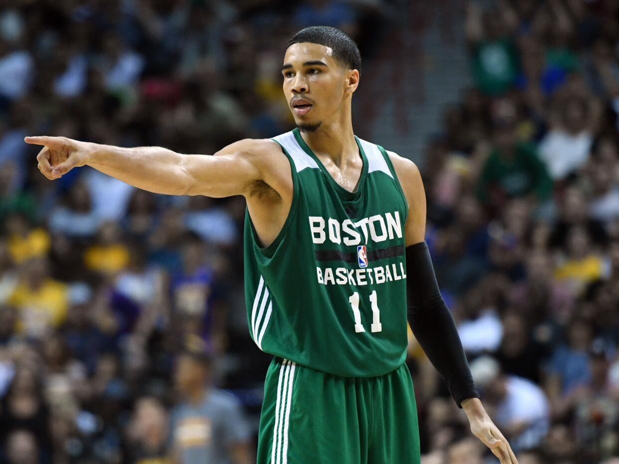 全队第三高！王俊杰两分5中4得9分终结3连败 赵维伦第7场被DNP（王俊杰5投4中砍9分助队止三连败，全队得分第三；赵维伦第7战DNP）