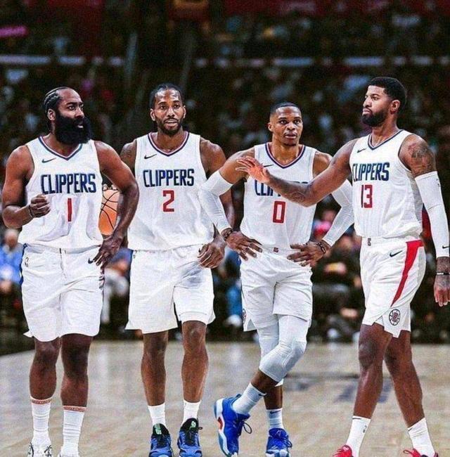 阿斯顿维拉 vs. 阿森纳：乌奈·埃梅里能再次智胜米克尔·阿尔特塔吗？（维拉迎战阿森纳：埃梅里能否再度压制阿尔特塔？）