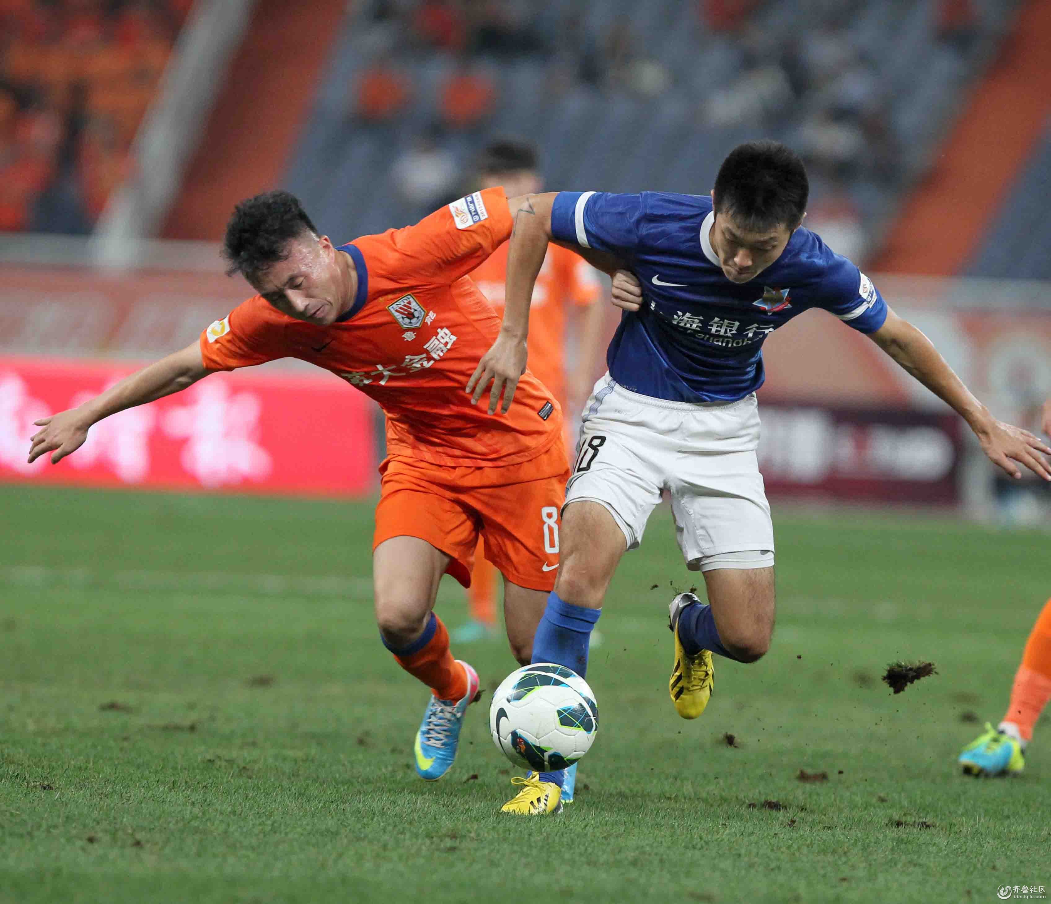 埃芬博格：希望未来乌尔比希成为拜仁一门，目前他是出色替补（埃芬博格：期待乌尔比希将来坐稳拜仁头号门将，目前他仍是优秀替补）