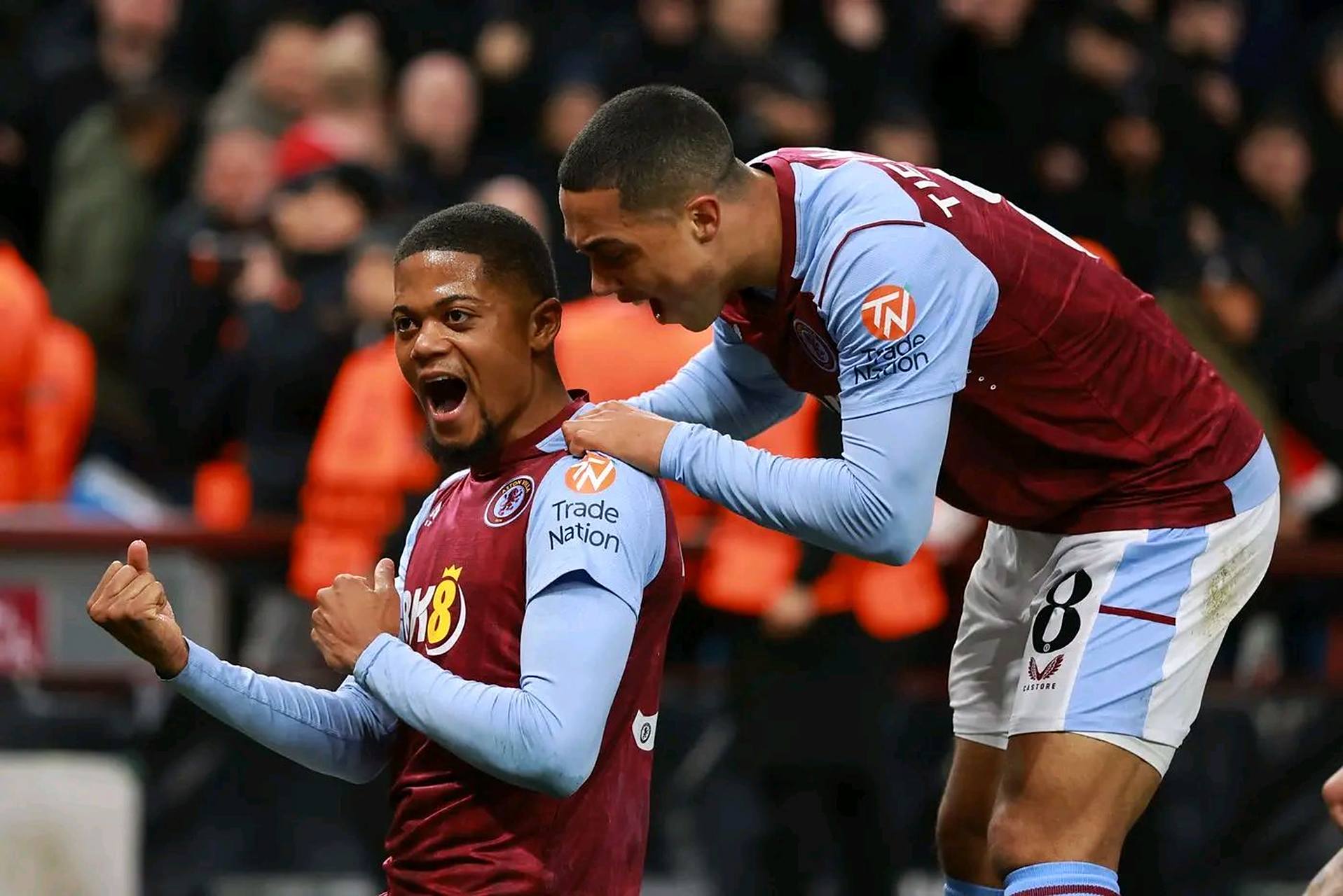 维蒂尼亚是第九位欧冠对英格兰球队戴帽球员，也是葡萄牙首人（维蒂尼亚成欧冠对英格兰球队上演帽子戏法的第九人，葡萄牙球员第一人）