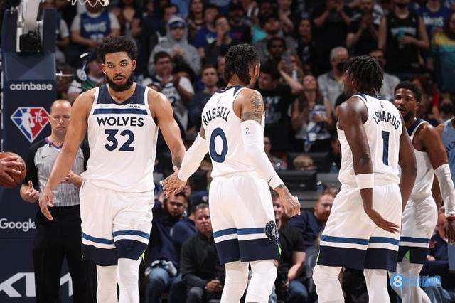 赖因德斯：为曼城这样的俱乐部效力时，偶尔替补是正常情况（赖因德斯：在曼城这种豪门，偶尔坐替补很正常）