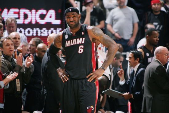 记者：海港今日上午启程前往泰国；本轮亚冠并非没有拿分机会（记者：海港今日上午出发赴泰，本轮亚冠仍有拿分空间）